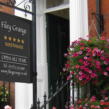 Filey Grange Guest House ภายนอก รูปภาพ